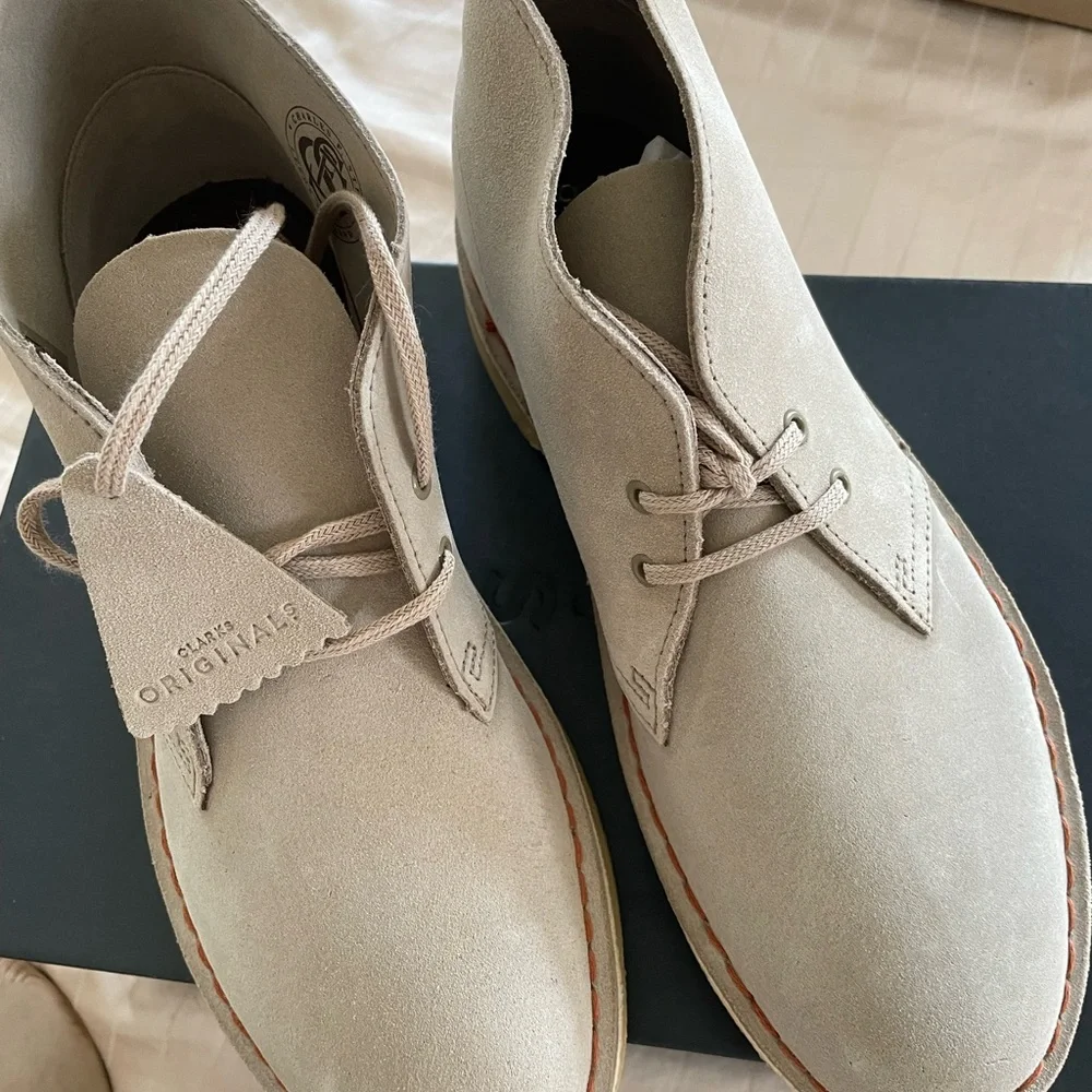 Clarks Men's Sand Suede Desert Boots. Size 7M. NWT in box. - Picture 10 of 10